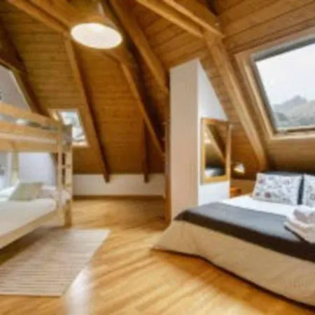 Atico Anayet L Wifi L Vistas L Abuhardillado L Trastero Daire *