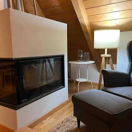 Daire Atico Anayet L Wifi L Vistas L Abuhardillado L Trastero *