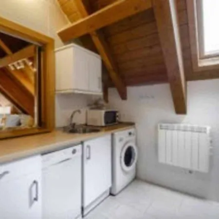 Daire Atico Anayet L Wifi L Vistas L Abuhardillado L Trastero *